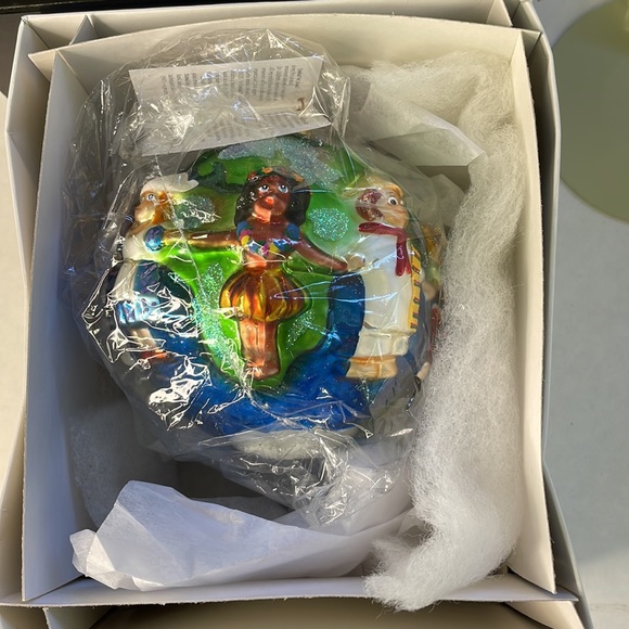 NOT FOR SALE….CHRISTOPHER RADKO first in series “United We Stand” 1999 - Picture 4 of 8